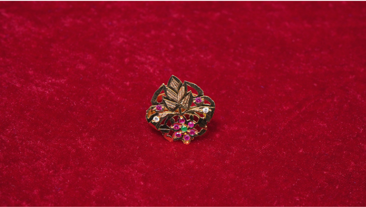 chandni gold tone ring