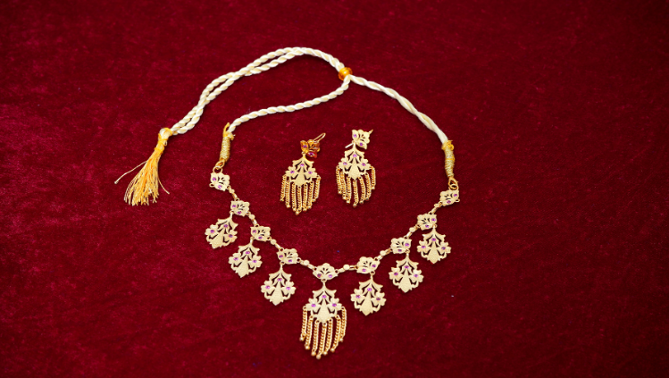arsh gold tone silver necklace and earrings set