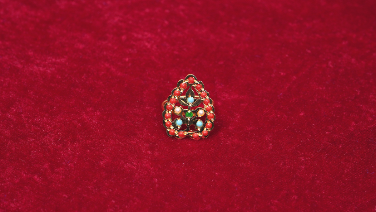 muskan gold tone silver ring