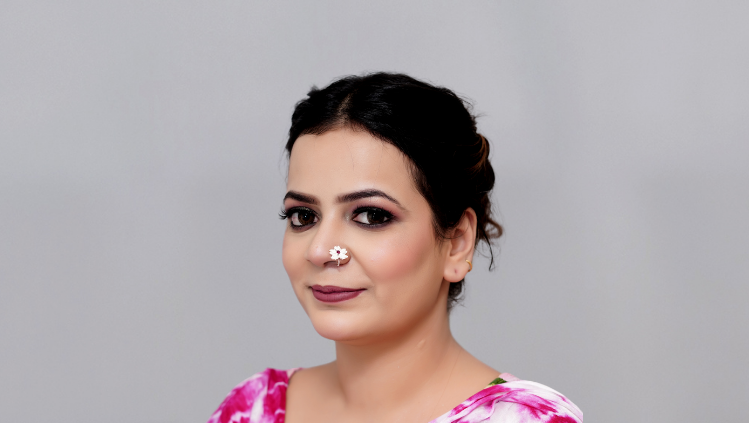 megha silver nose pin