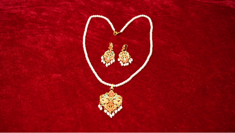 firoza gold tone silver pendent and earrings set