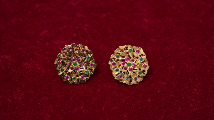 khushi gold tone silver studs