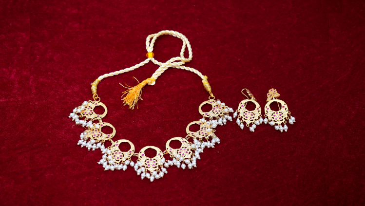 gulsaba gold tone silver necklace and earrings set